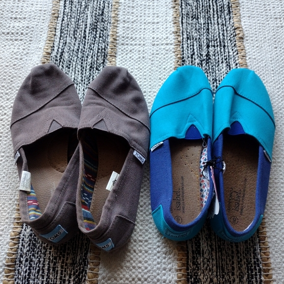Toms Shoes - Two pairs of flats Toms and Isabel